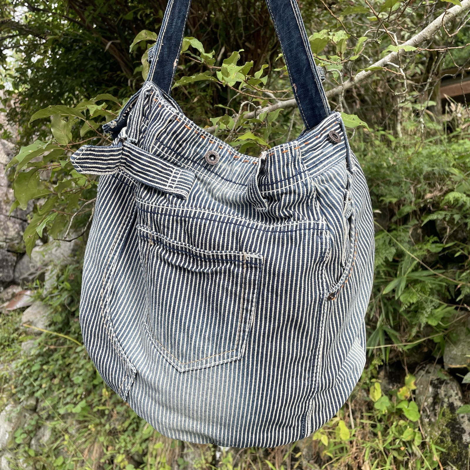 デニムリメイクトートバッグ 花の刺繍が可愛いbag-0023 - デニム