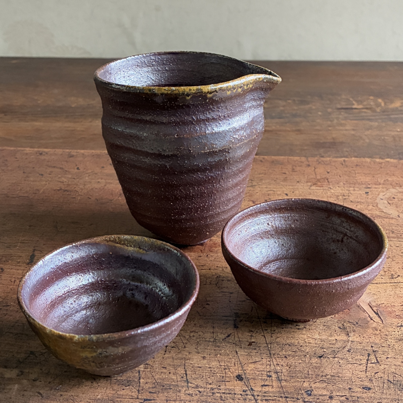 酒器セット（片口＋ぐい吞み2個）　赤土緋肌　信楽焼　焼締　和陶器　陶器　晩酌　長寿祝い