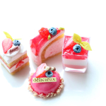 苺のケーキセット ミニチュア ドールハウス