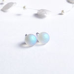 すりガラス風　チェコガラスドーム（ピアス／イヤリング）