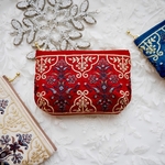 ぷっくりマチのミニポーチ/ミニメイクポーチ/インド刺繍/フェイクレザーポーチ/ギフト🎁/受注製作🪡