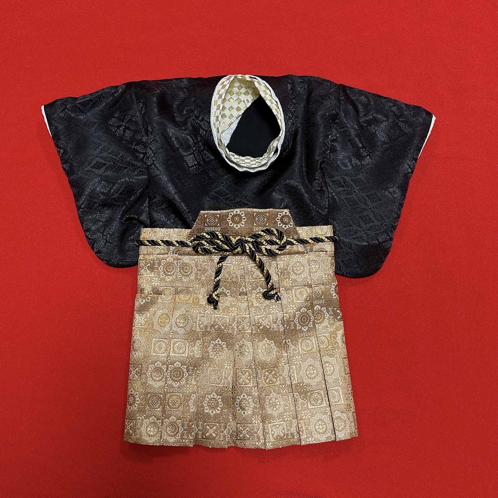 犬の袴✨犬用本格着物&袴セット 金襴 わんこ着物 黒×金 お節句 犬服