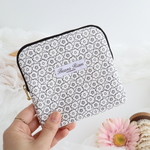 (11/1  21:00 販売開始)スリムな薄型ポーチ｜モノトーン｜花柄・大人可愛い・サニタリーポーチ・マスク・ギフト◎