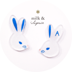 【イニシャル入り】pyonうさぎピアス