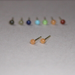 【小粒オレンジアベンチュリン3mm】小さめ一粒ピアス アレルギー対応 シンプル サージカルステンレス