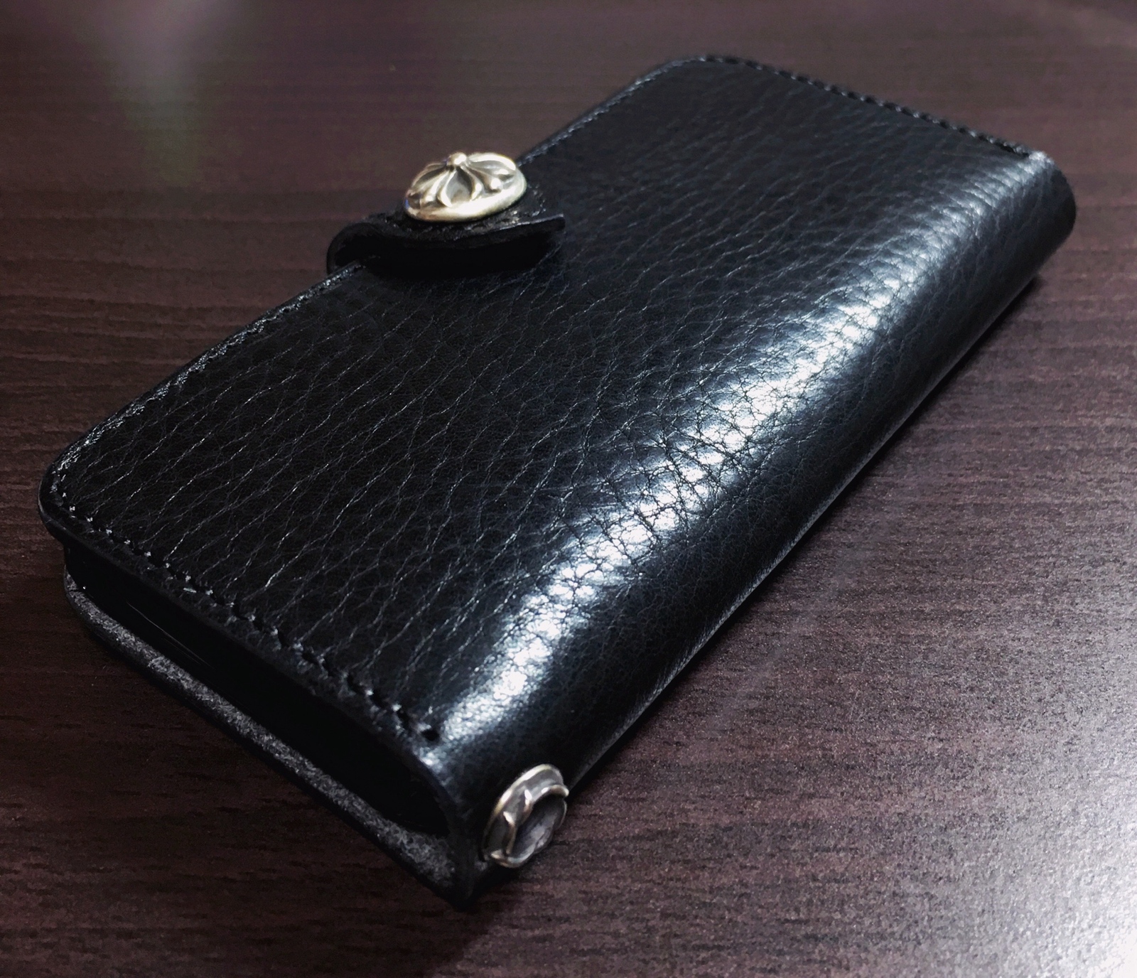 ka♡ xyzオリジナルケース 本革 レザー 最高級革使用！総手縫 xyzオリジナル iPhone用ケース レザー