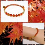 ［再販20］カーネリアン　紅葉🍁を花束にして　💐シングル　ワイヤーブレスレッド　天然石　#minne_new  Swarovski  #カーネリアン　#カーネリアンサードニクス