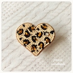 K様専用ページ　Leopard Heart ビーズ刺繍ブローチ