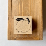 ラバースタンプ　桃と女の子