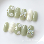 くすみグリーン🌿 淡色 ネイルチップnail tip 韓国 大人可愛い order nail グリーン　透け感　お花　ぷっくり　もやもや　リボン　オーロラ