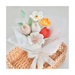 チューリップ　ブーケ　枯れない花　大人可愛い　上品　毛糸　花　ブーケ　ニットフラワー　かぎ編み　フラワーギフト　花束　プチギフト　結婚祝い　誕生日　発表会　お祝い　新築祝い　出産祝い　記念撮影