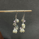 黄色と白のゆらゆらお花のピアス‎🤍💛 #70  /  ウェディング 成人式 前撮り 年越し 花束 ライブ 推し