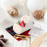冬限定 ＊ ミニチュア  ホワイト  ブッシュドノエル   /  クリスマス の 大人可愛い ミニチュア ケーキ