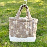 new⭐︎くまさんのminiトートバッグ★モカ✖️生成り　【お弁当袋　お弁当巾着　持ち手付き　キルティング　ヌビ　キルト　裏地付き　幼稚園　保育園　入園　入学　ギフト　プレゼント　ママ　女の子　こども