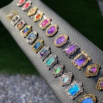 アートピアス・イヤリング　一粒ピアス　アート