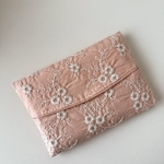 ポケットティッシュケース　刺繍生地　シェルピンク
