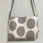 コンパクトサコッシュ『グレーのドット』