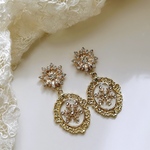 美しすぎた雪のイヤリング/ピアス［雪の結晶　額縁　鏡風　クラシカル　レトロ　ビジュー　ボー　組　ブランメル　宝塚］