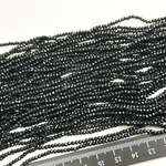 KB304　 黒色 ブラック 約1.5x2mm 2本入り 1連約28cm ガラス ビーズ ボタンカット クリスタル 手