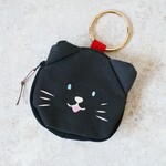 黒ネコのポーチ（輪っかのカラビナ付き）