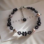 【一点モノ】ブラックグレー淡水パールとブラックのお花のビーズブレスレット | おとな きれい目コーデ | パールアクセサリー | おとなのビーズアクセサリー | 限定品