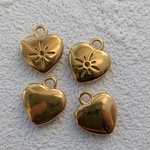 2個　13×15mmゴールドステンレスハートチベットデザインチャーム