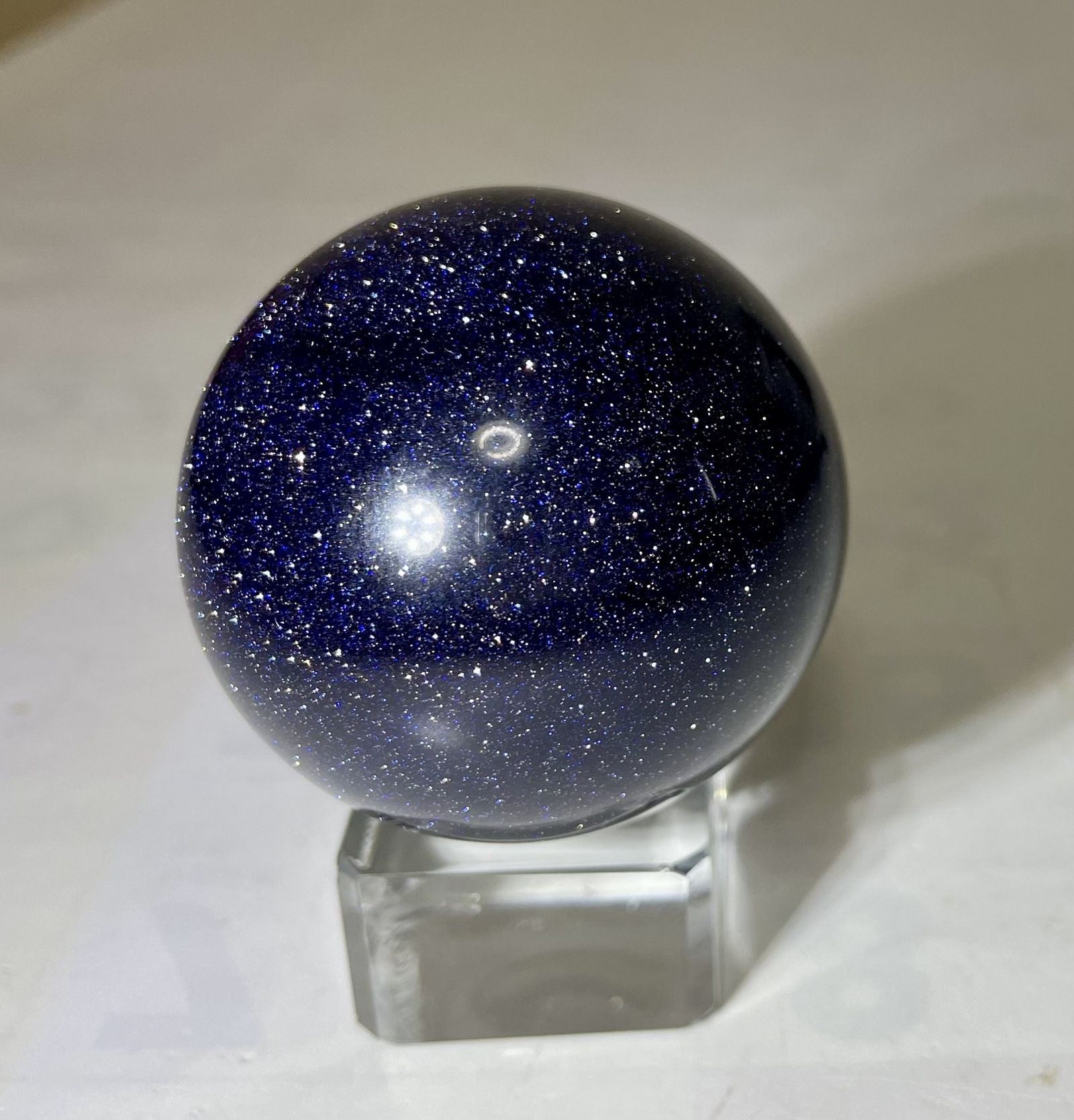 ゴールドストーン パープル 金運UP スフィア パワーストーン 開運 置物インテリア 幸運 ラッキー 丸玉 魔除 お守 風水晶 約4cm