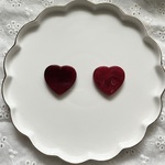 【4個】30mm　ワインレッド　フラットハート　アクリルビーズ