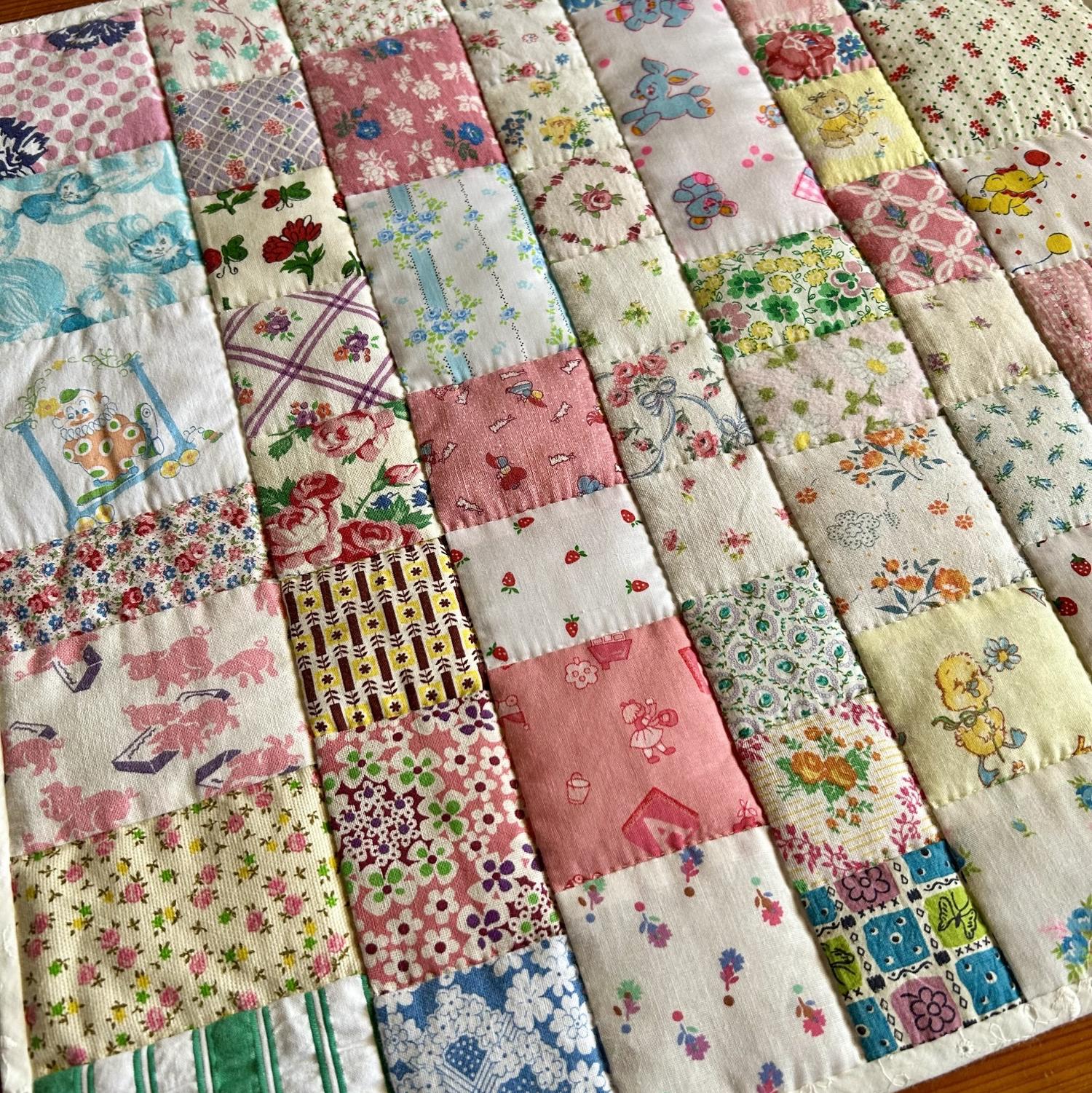 アンティーク　パッチワーク　キルト  フィードサック　美品 アンティーク パッチワーク キルト フィードサック 美品