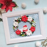 サンタクロースとポインセチアのリース＊フレームアレンジ＊クリスマス飾り＊ちりめんつまみ細工