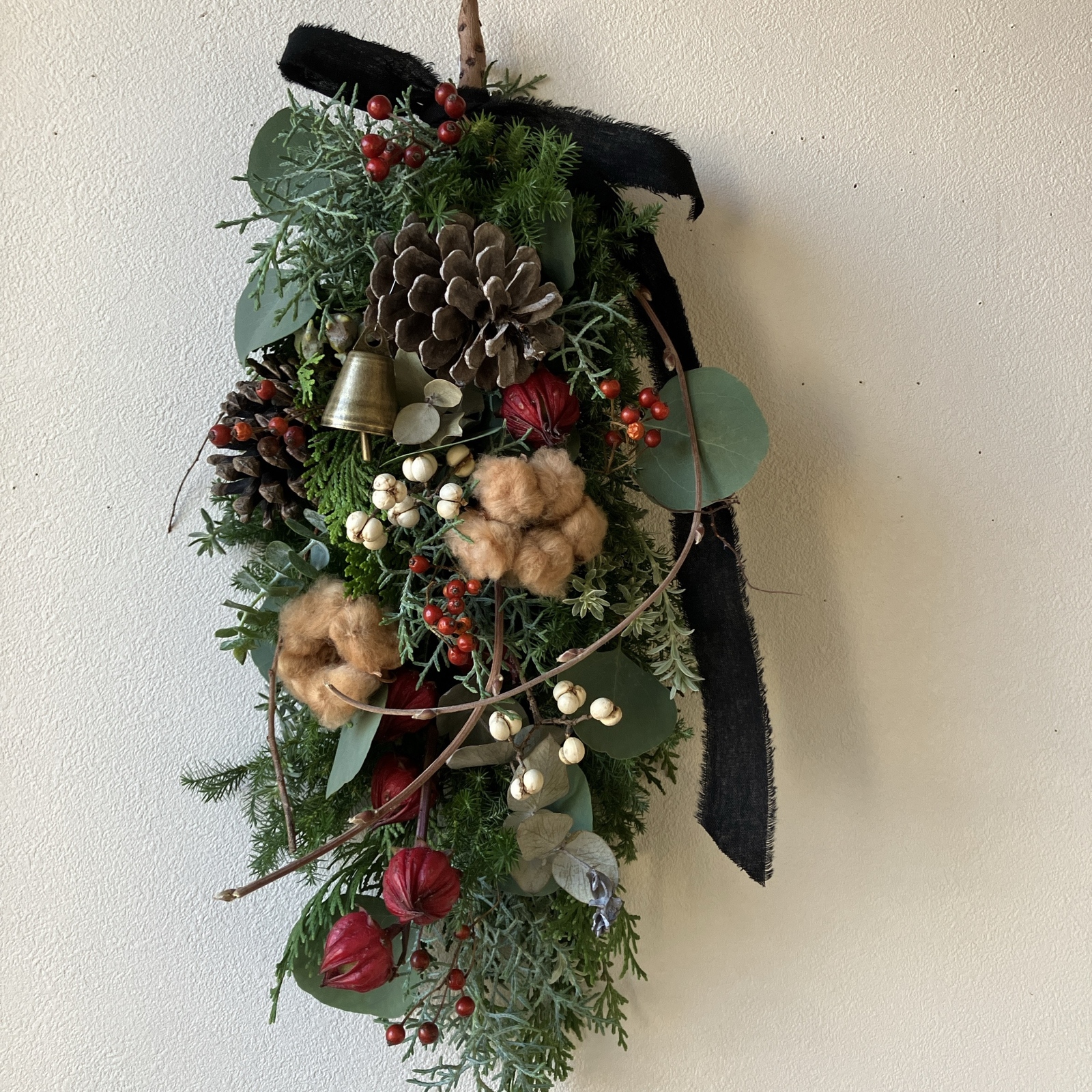 SOLD 南天の赤いしめ縄飾り スワッグになる2way パンパスグラス