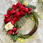 ★新作クリスマス2025★ 赤いクリスマスリース02  約30cm 玄関リース　インテリア　クリスマス飾り　ハーフリース　生活雑貨　ドアリース　壁掛け