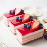 いちごオペラケーキキーホルダー