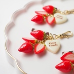 いちごのじゃらじゃらチャーム