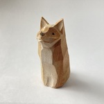 木彫り動物（一刀彫）『見つめるおすわりいぬ（シンプル）』