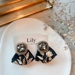 インド刺繍リボンアクセサリー　ピアス　キラキラ　インド刺繍アクセサリー