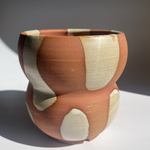 【リズミカルな模様鉢】テラコッタ×ゆず肌釉のくびれ植木鉢