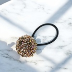 さり気なくきらめく、ビーズヘアゴム －日常に寄り添う大人可愛さ
