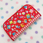 昭和レトロなアニマルたちのラウンドファスナー長財布　(赤)