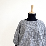 ふわふわ接結ニットのドルマンスリーブブラウジングトップス