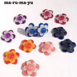 レトロでポップなお花のピアス