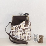 ちょっとそこまで…開閉しやすい ♪ わんこ柄のがま口ショルダーポシェット 　/わんこ博覧会2025/北欧