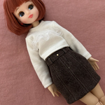 スエードのミニスカート