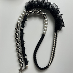 人気No.1｜フリル付きスマホショルダー／パラコード×パール／カスタムオーダー可／軽くて丈夫なストラップ／maru_cord