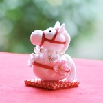 「干支　ちりめん桜午」　水晶首飾り付き幸せお守り白馬さん