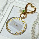 黄色い花びらのキーホルダー　#chackymadeレジン