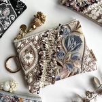 11/1(土)21時🕘〜販売✨秋冬新作🍁インド刺繍&ツイードリボン組み合わせカラビナポーチ♡④ combination pouch  3,380円