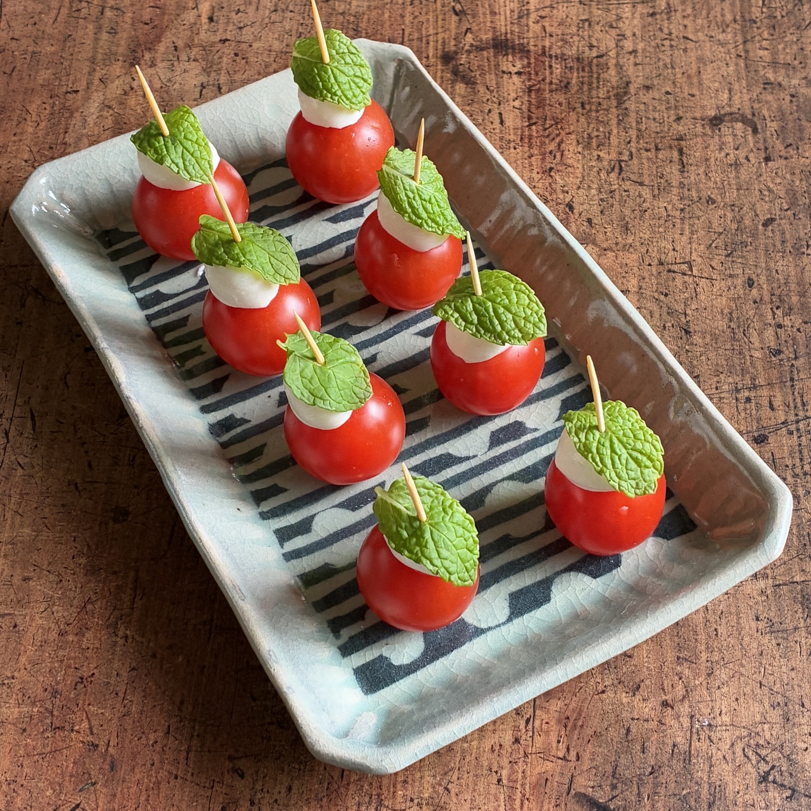 ｜淡青磁の長方皿｜角皿　平角皿　長皿　八角長皿　平皿プレート　菓子皿　ケーキ皿　ピンチョスプレート　クリスマス　陶器