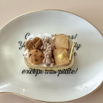バタートーストとミニくまクッキーの大人ピルケース