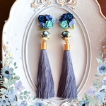  ロングタッセルの耳飾り【青】
